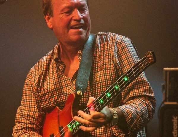 TODAY'S CELEBRITY BIRTHDAY... MARK KING