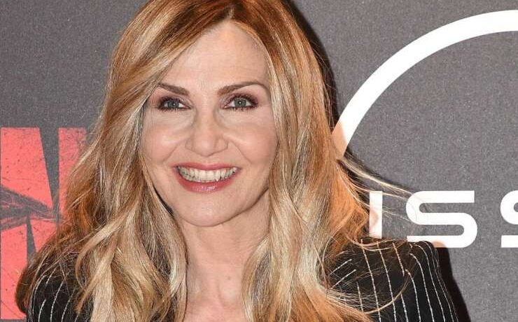 TODAY'S CELEBRITY BIRTHDAY... LORELLA CUCCARINI