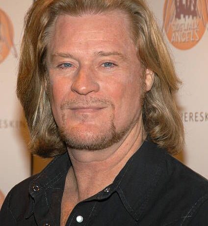 TODAY'S CELEBRITY BIRTHDAY... DARYL HALL