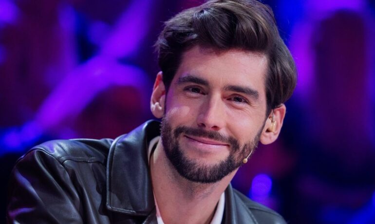 TODAY'S CELEBRITY BIRTHDAY... ALVARO SOLER